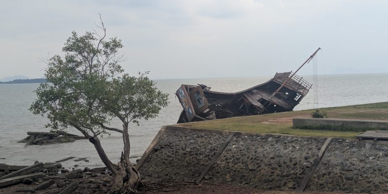 Die "Rawi Warin", schipperte Touris rund um Koh Lanta herum...
