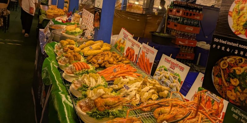 Mal wieder opulentes Essen auf einem Markt... Markt-Essen 1